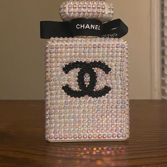 Unicorn Chanel Perfume Bottle - Picture 5 of 13